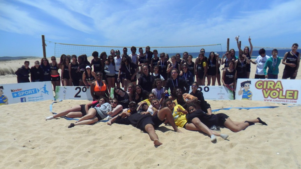 Voleibolistas da JAC no 1ª etapa do Gira-Praia