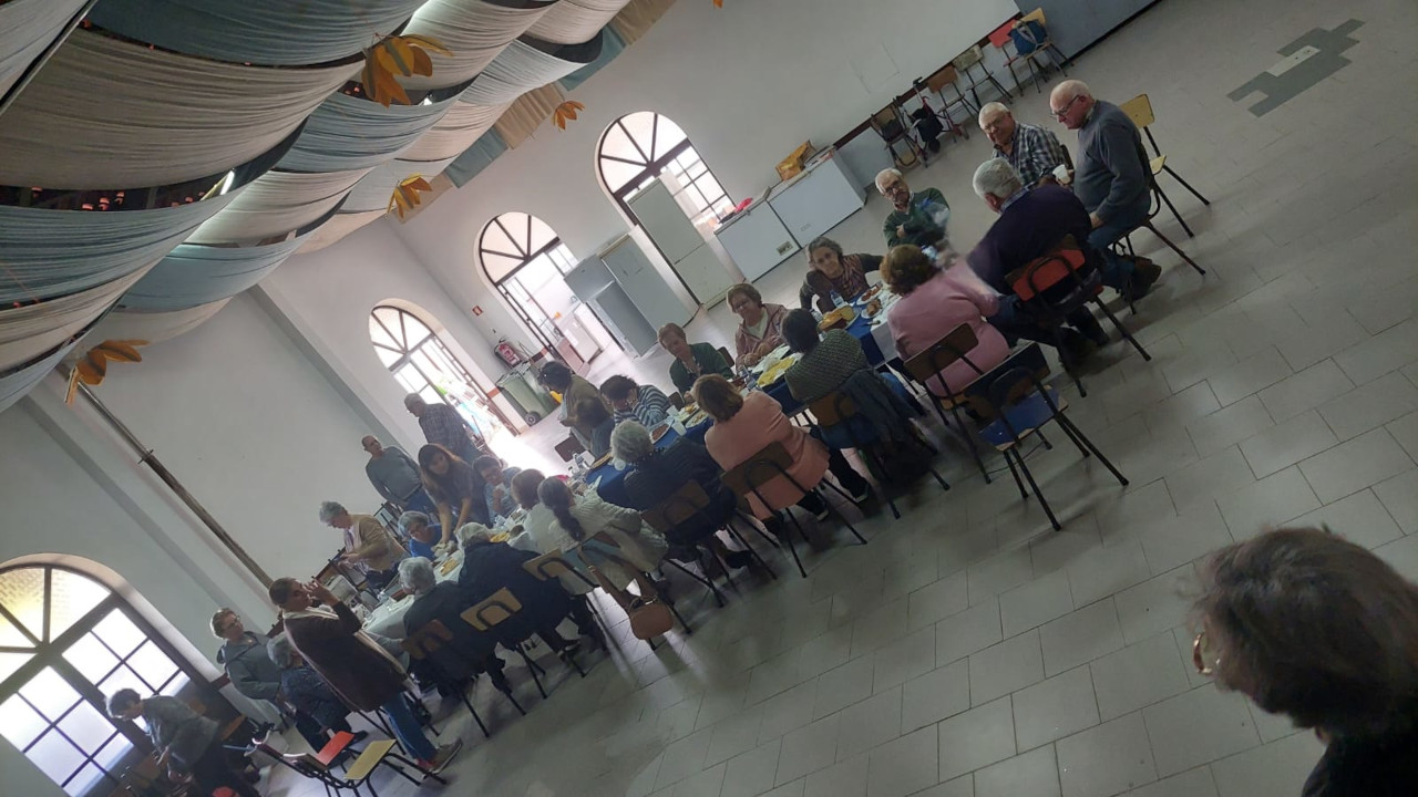 Lanche convívio na Associação de Moradores de São Bartolomeu da Serra